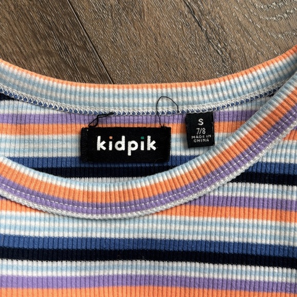 Girls Kidpic shirt and Art Class Jeans.  Shirt is size 7/8 and pants are size 7. - Picture 6 of 8